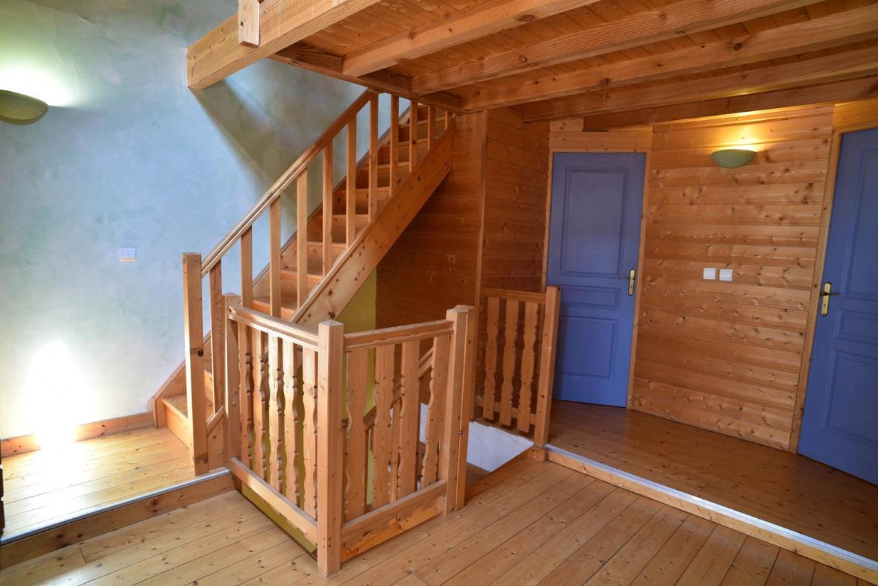 Gite Le Douglas, Vignoble Et Reculees Du Jura - Avec Sauna Lavigny Экстерьер фото